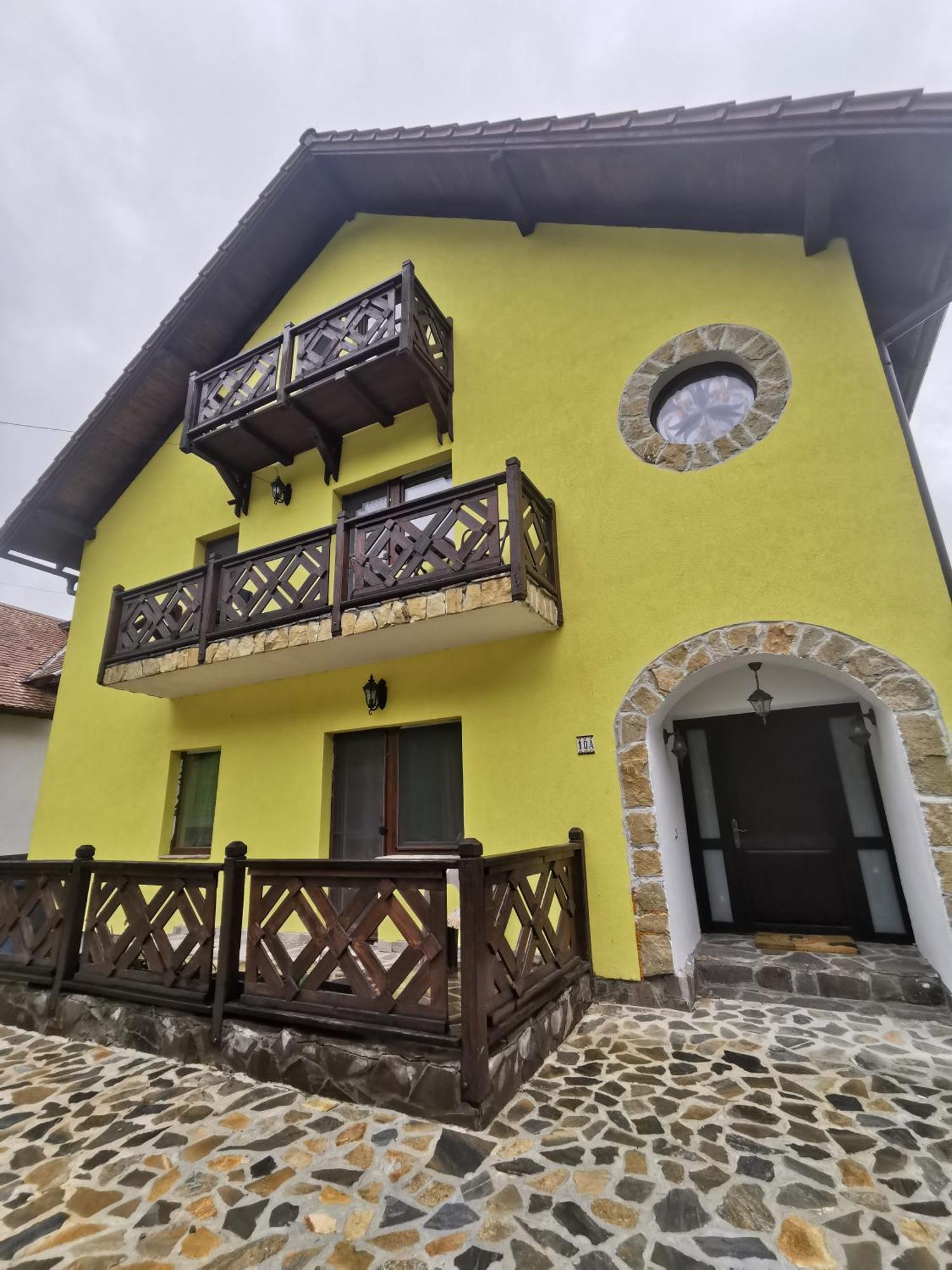 Yellow House 布朗 外观 照片